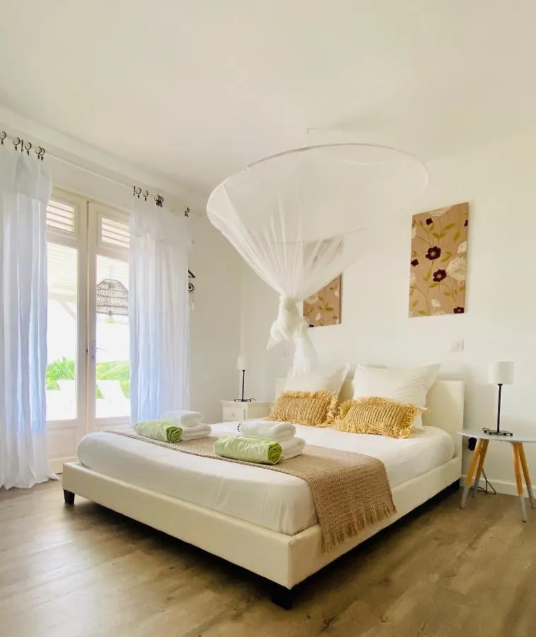 Magar Vue Mer Plain Pied Piscine Jacuzzi Standing Le Gosier  Villa Le Gosier (Grande-Terre)
