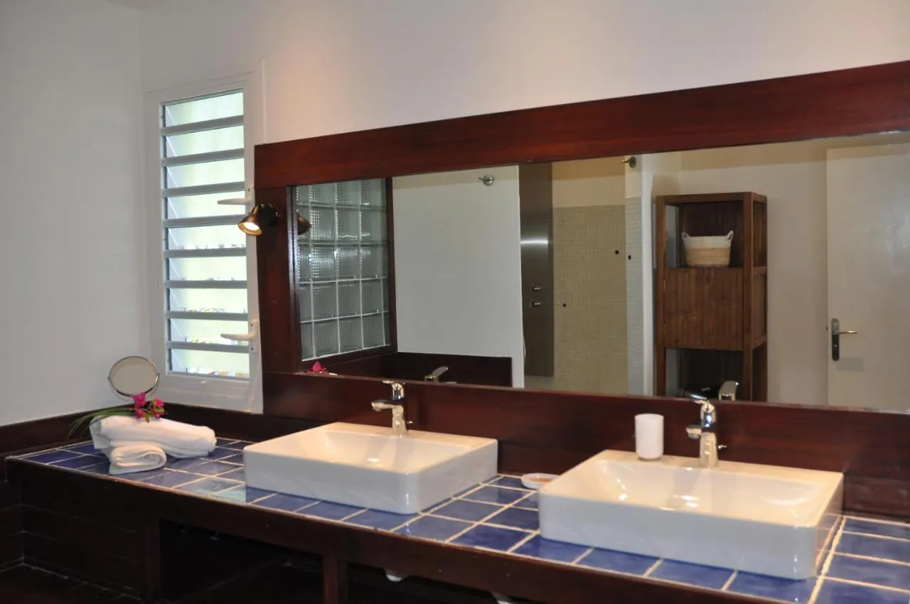 Villa Magar Vue Mer Plain Pied Piscine Jacuzzi Standing Le Gosier